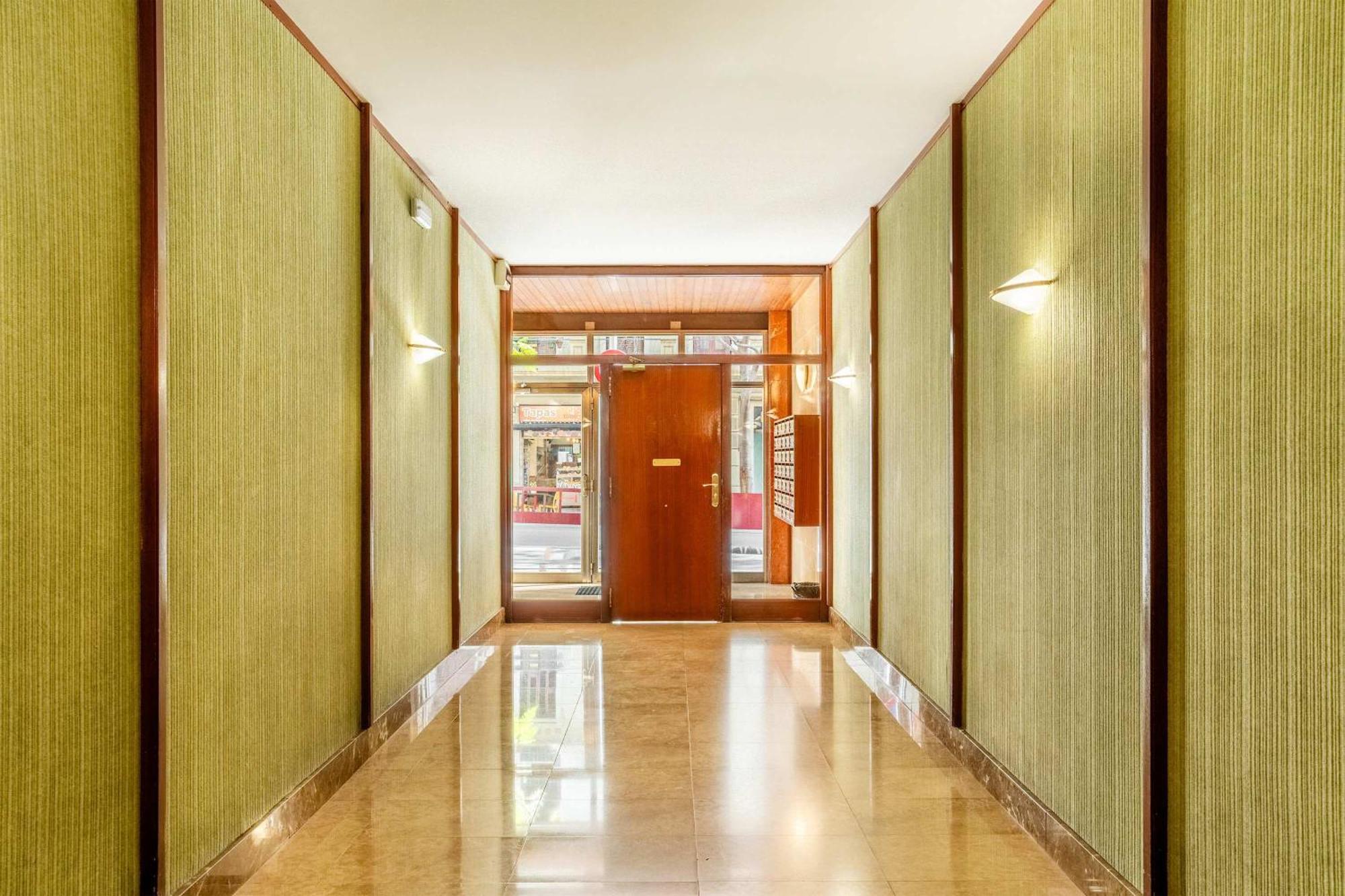 Next To Sagrada Familia 4-Bedroom Apartment Barcelona Kültér fotó